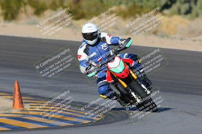 media/Dec-18-2022-SoCal Trackdays (Sun) [[8099a50955]]/Turn 10 (140pm)/